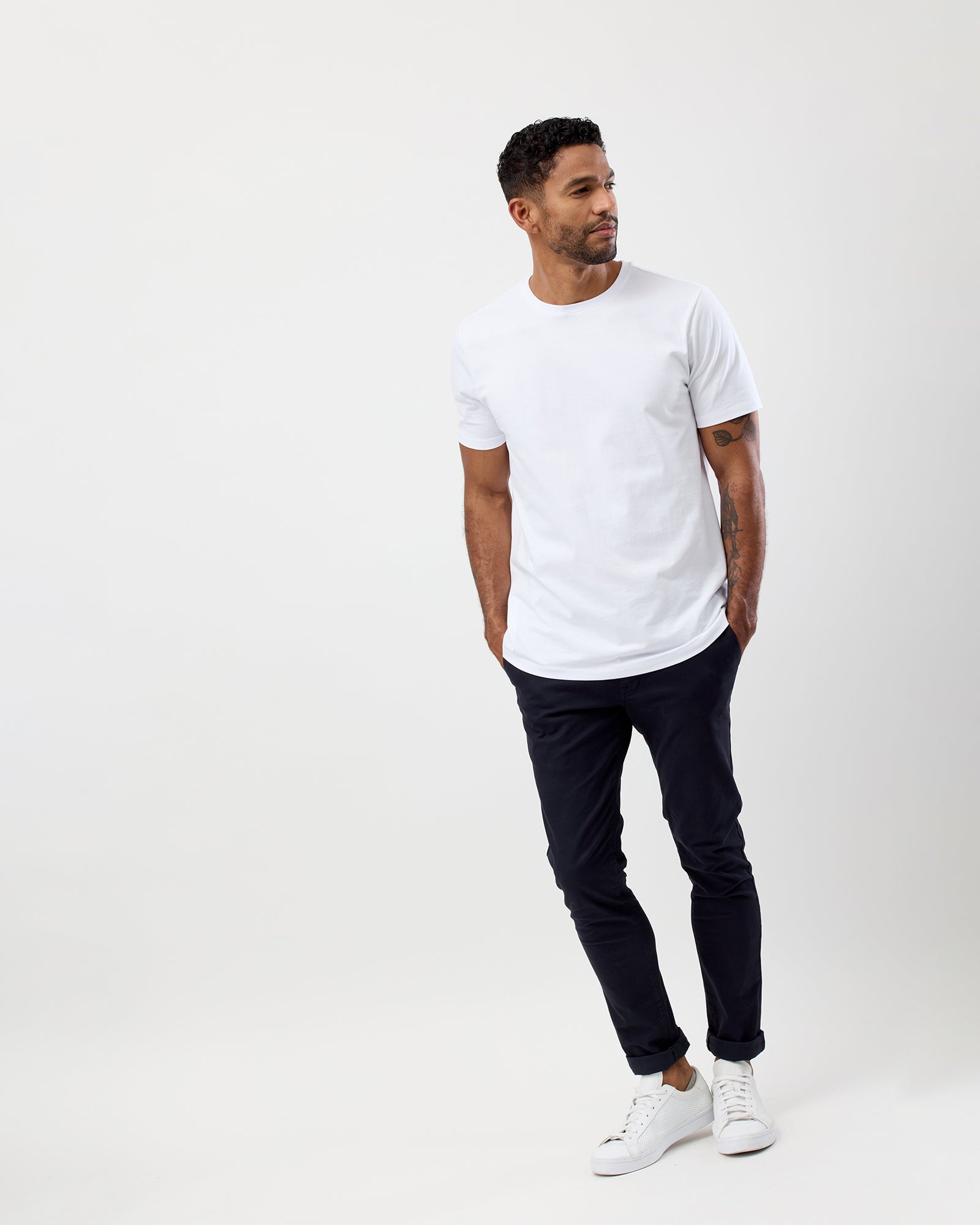 ESSENTIAL CREW TEE