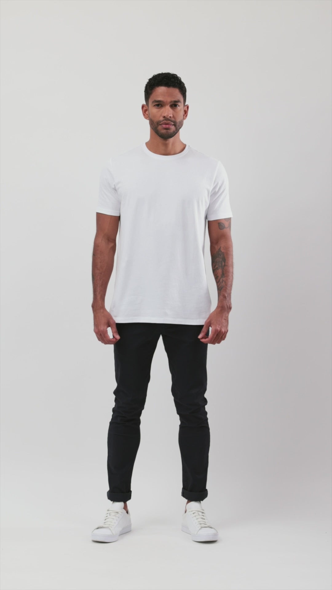 ESSENTIAL CREW TEE